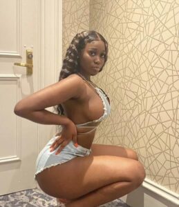 Casey🇬🇭